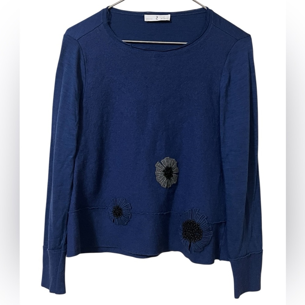 WHYCI Milano navy wool long sleeve scoop neck sweater with floral appliqués